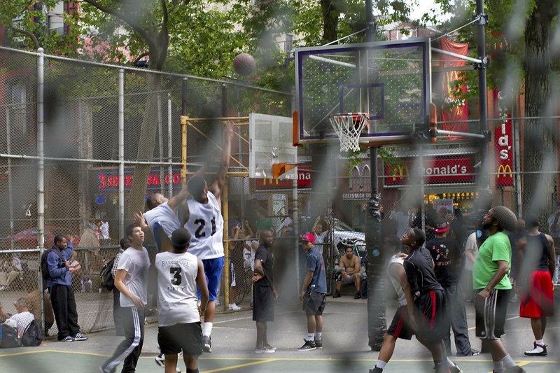 The Cage basketball callejero en Nueva York 