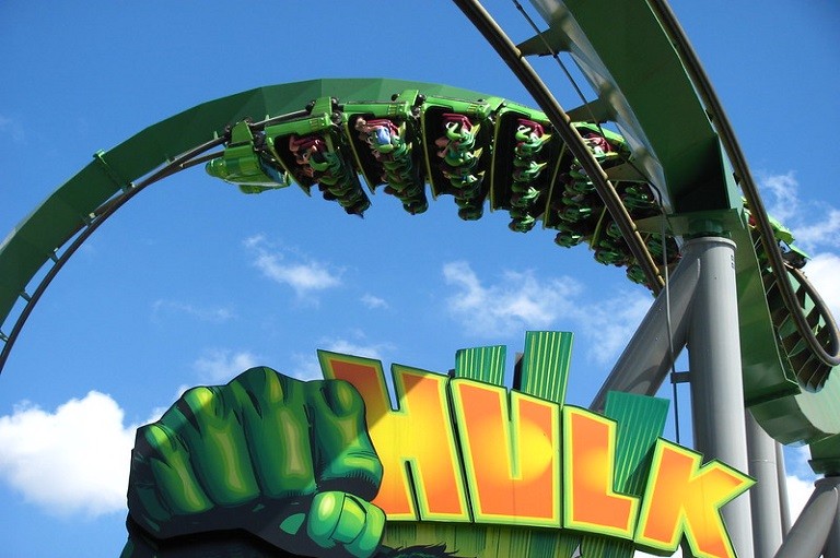 Islands of Adventure principales atracciones Hulk Coaster