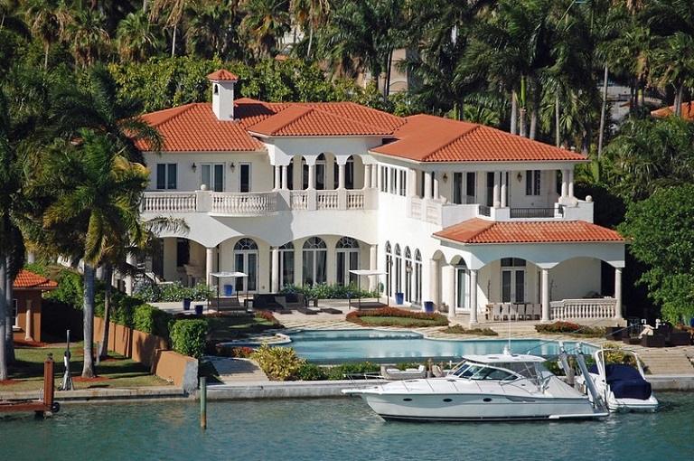 Tour en barco por las casas de famosos y celebridades en Miami