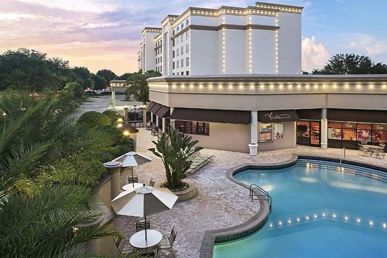 Mejores hoteles Orlando cerca de Disney y Universal Buena Vista Suites